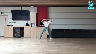 skz hyunjin "my house" dance