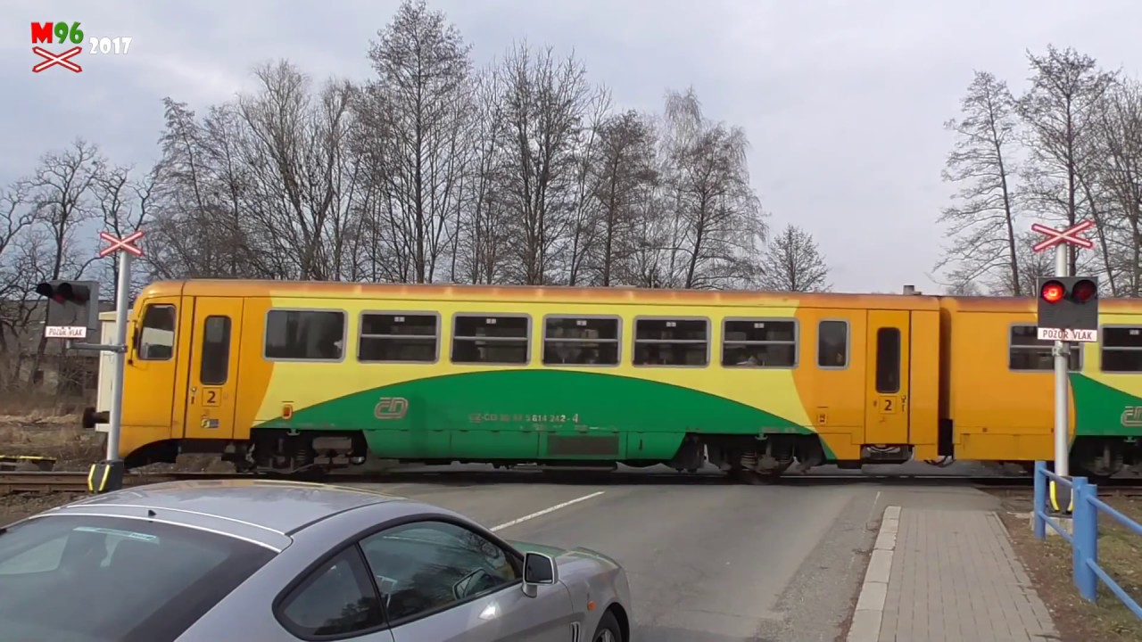 Železniční přejezd Velká Bystřice #3 [P7526] - 28.2.2017 / Czech railroad crossing