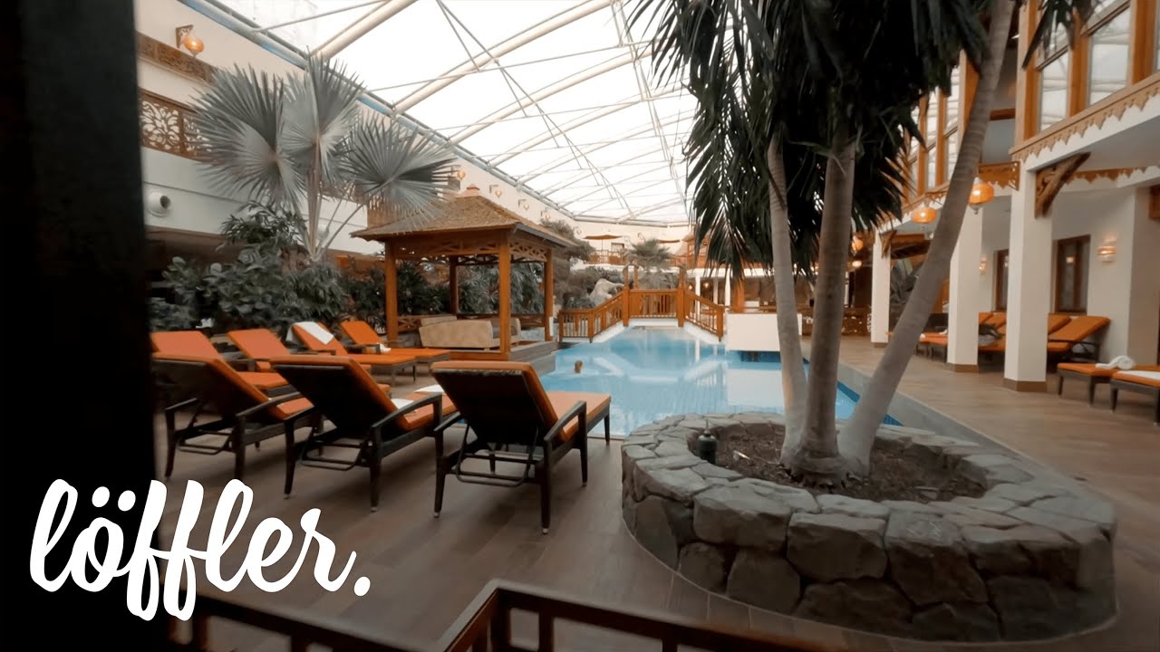 Indoor Drohnenflug & Luftaufnahme  - 7 Welten Therme, Schwimmbad, Hotel Drohnen Tour mit - FPV Drone