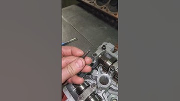 Nissan Ka24de broken camshaft cap bolt #educational #repair #broken #nissan