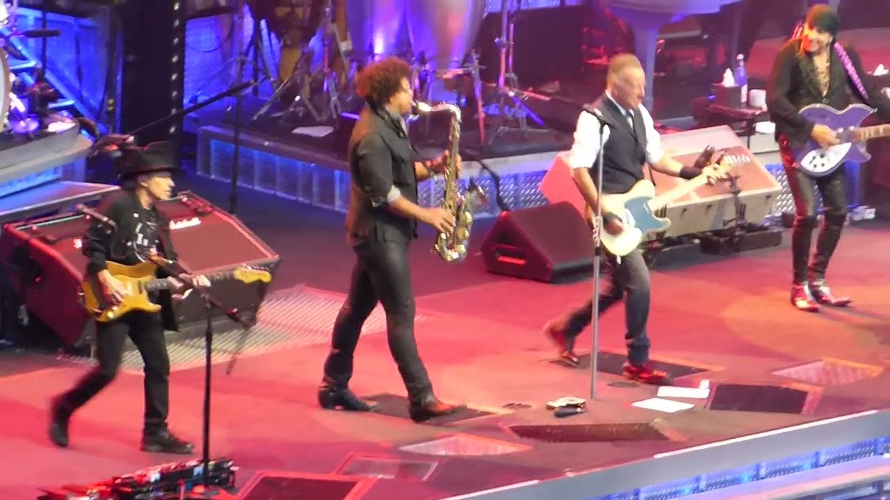 Bruce Springsteen en Madrid - The ties that bind - YouTube