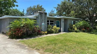 210 84TH AVENUE N, ST PETERSBURG, FL Presented by Chris Brennan.