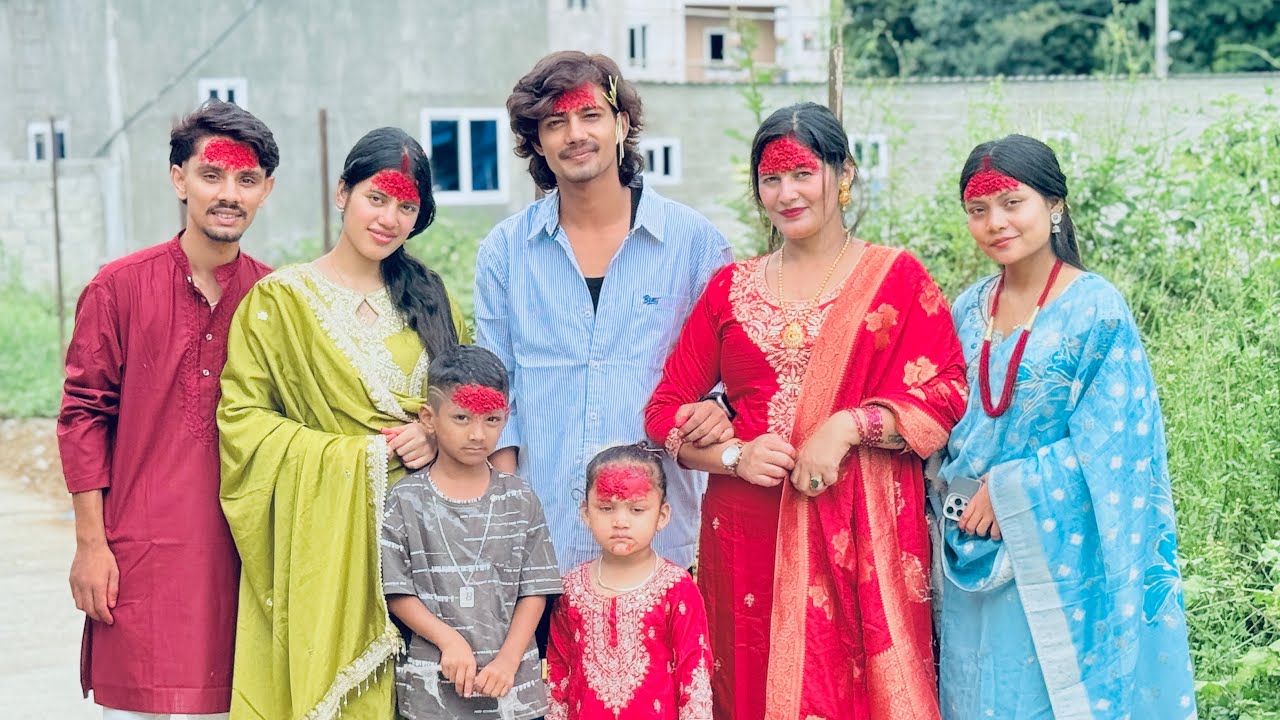 Happy dashain Everyone!! Aaja ko din Rajni mame Dherai Runu vio😭