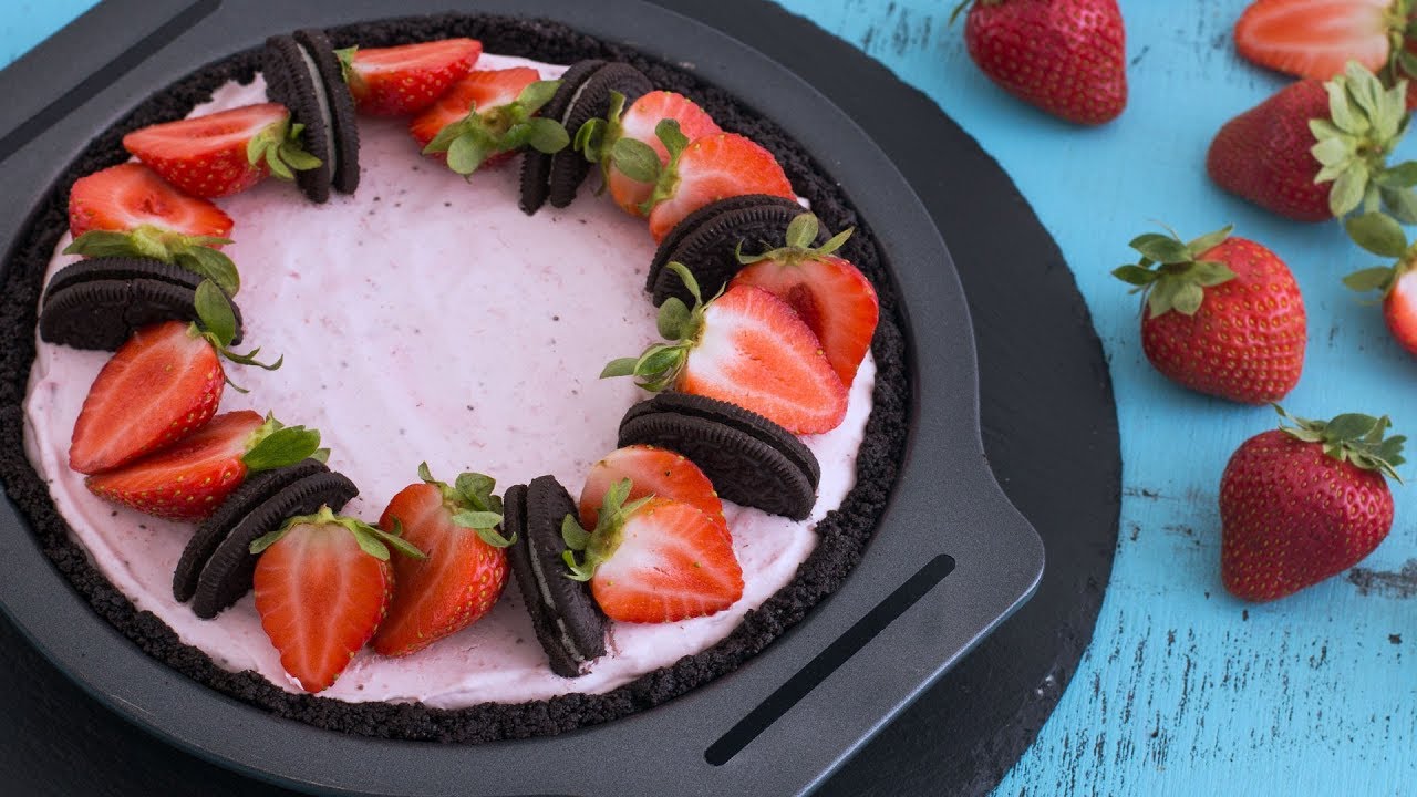 No-Bake Strawberry Pie | Home Cooking Adventure