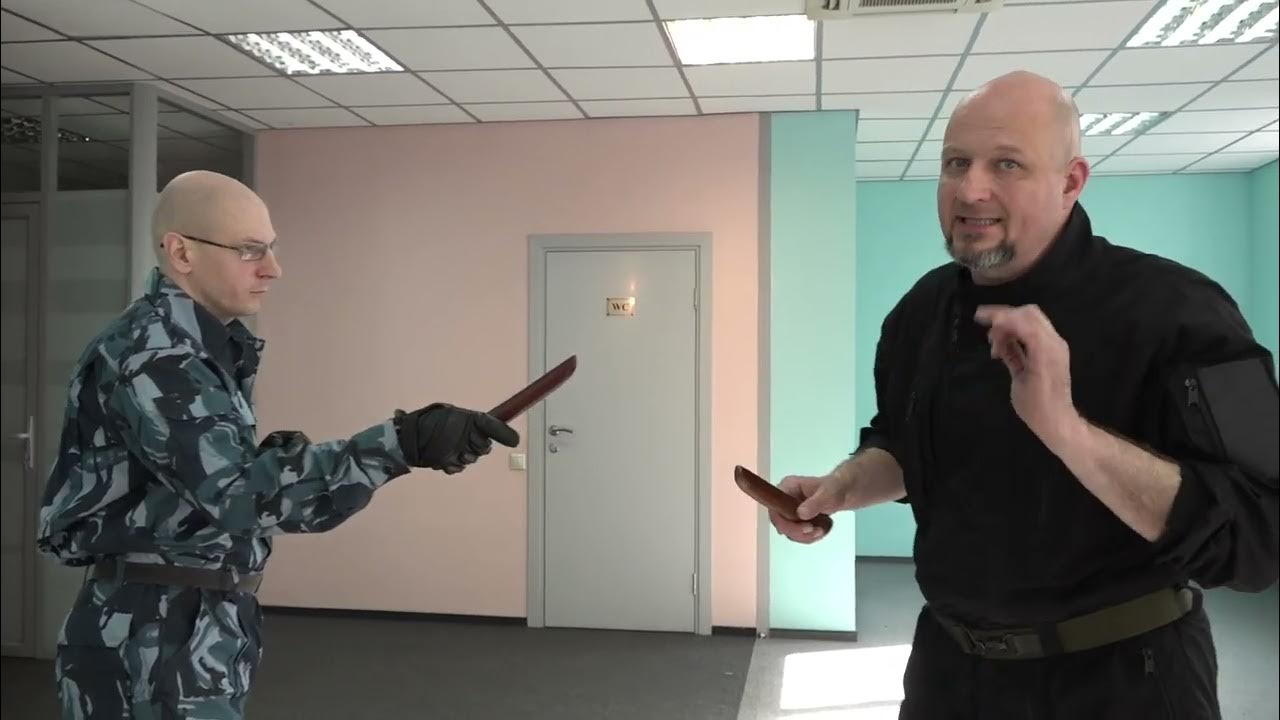 Павел Емельянов ножевой бой