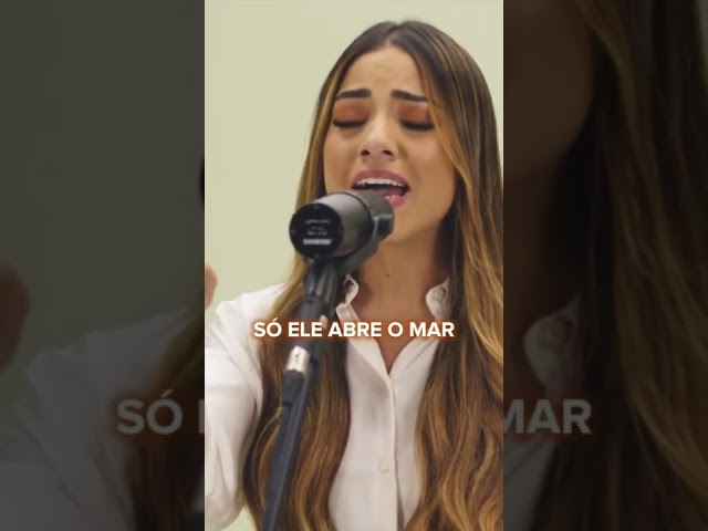 HINO DA VITÓRIA - Gabriela Rocha | #shorts #gospel #gabrielarocha class=