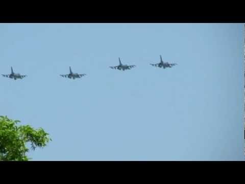 Low Flying Fighter Jets in Formation