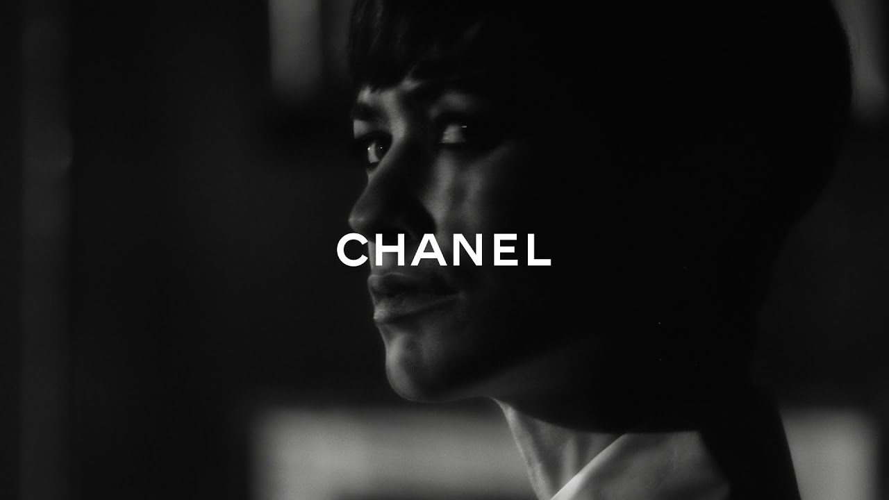 Первые образы показа Prêt-à-Porter Осень-Зима 2021/22 — CHANEL Shows