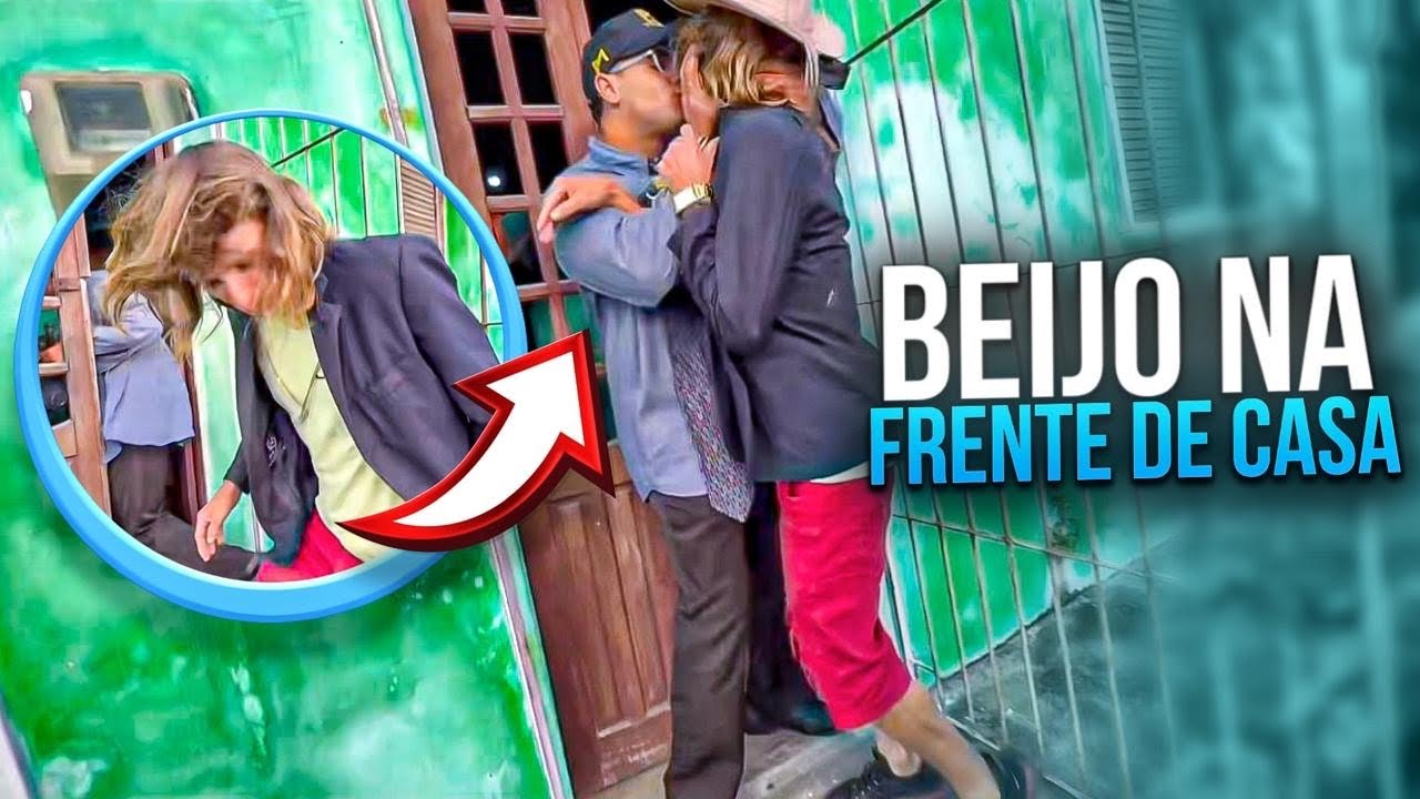 TEVE BEIJO NA BOCA EM FRENTE A CASA DE FALA FINA | DIDINHO 