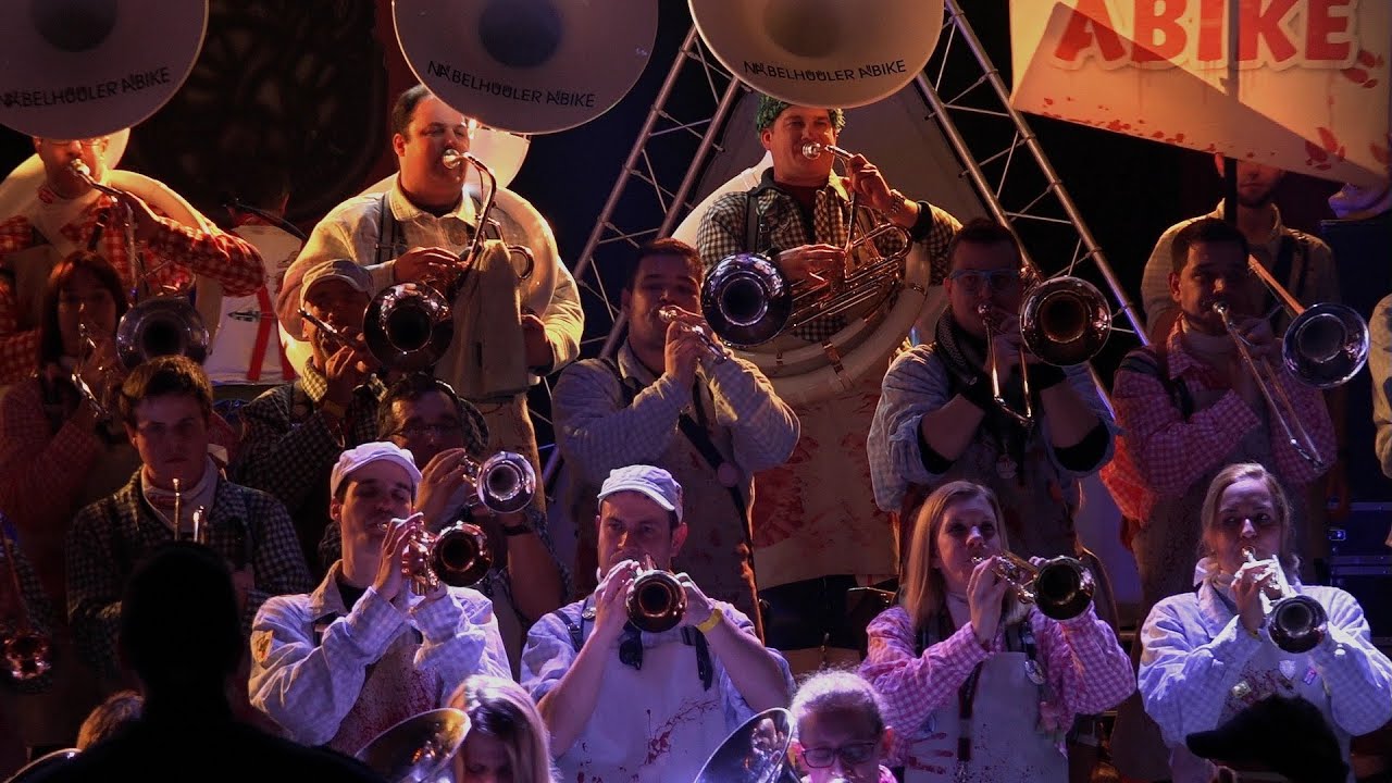 Näbelhüüler Äbike - Supergirl