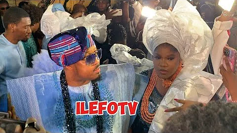 MAJESTIC DANCE ARRIVAL OF OVERSABI ANTY TOYIN ABRAHAM WITH HER CAST & CREW TO HER MOVIE PREMIERE
