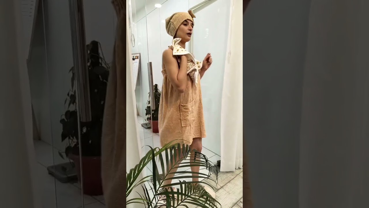 Women's Cotton Body Wrap Bath Towel Set with Shower Cap II Rangoli