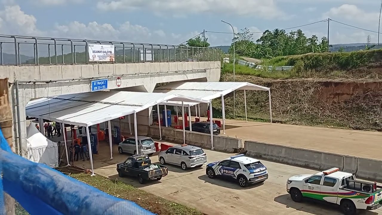 Pungsional tol bocimi 3, exit karang tengah. 