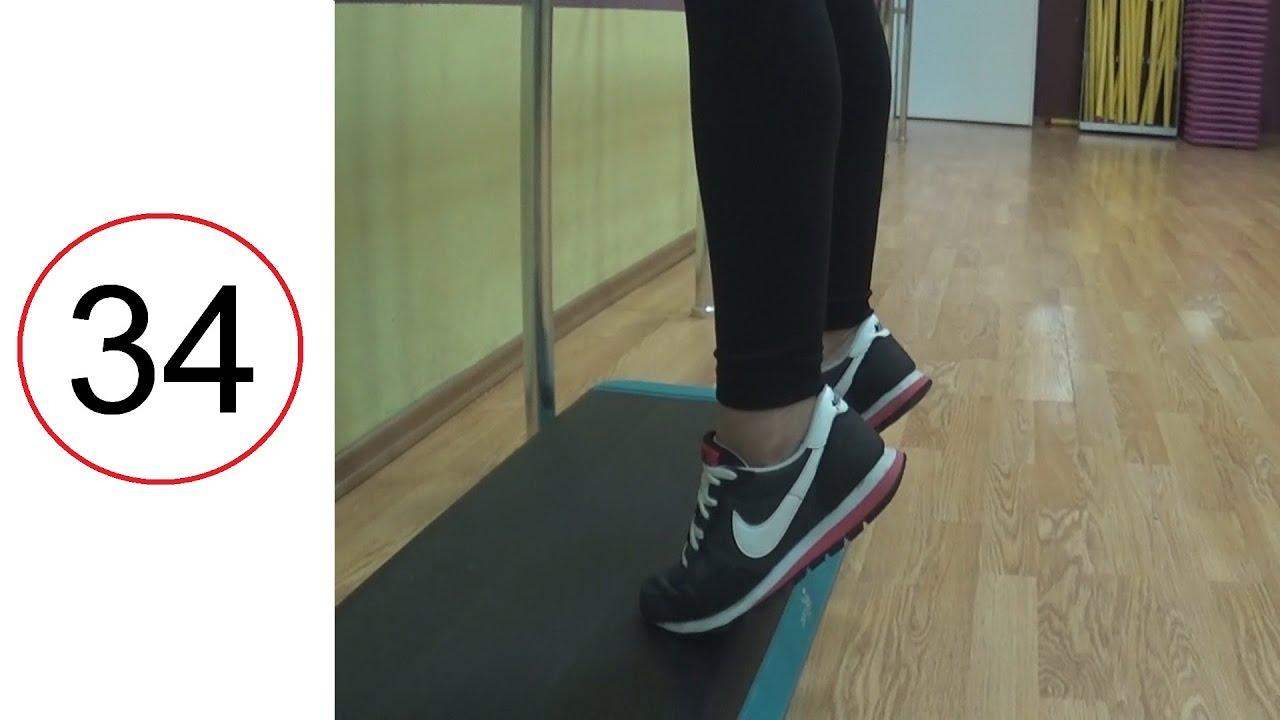 ПОДЪЕМ НА НОСКИ СТОЯ НА ВОЗВЫШЕНИИ // упражнения для тренажерного зала