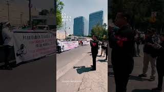 Reforma judicial desata protesta frente a embajada de Estados Unidos