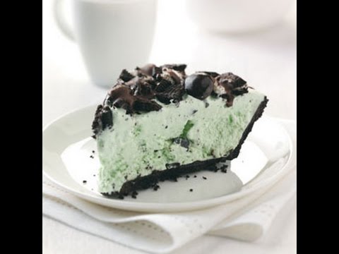 Mint chocolate chip ice cream pie | Pinterest recipe!