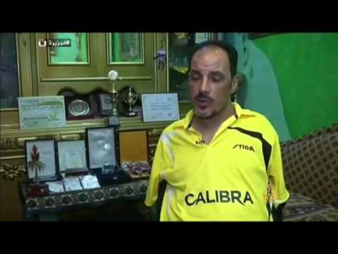 مصري معاق يتحدى ظروف إعاقته ويحصل على ميداليات