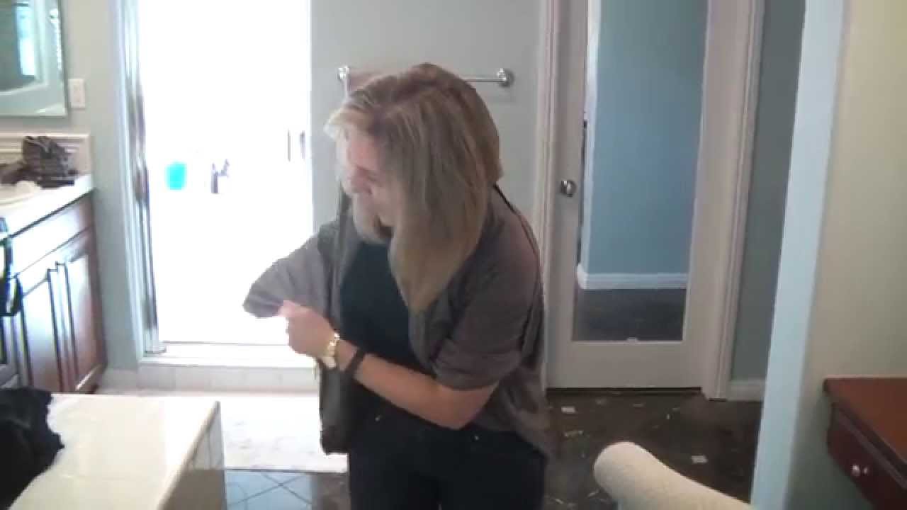 Chrysalis Cardi video