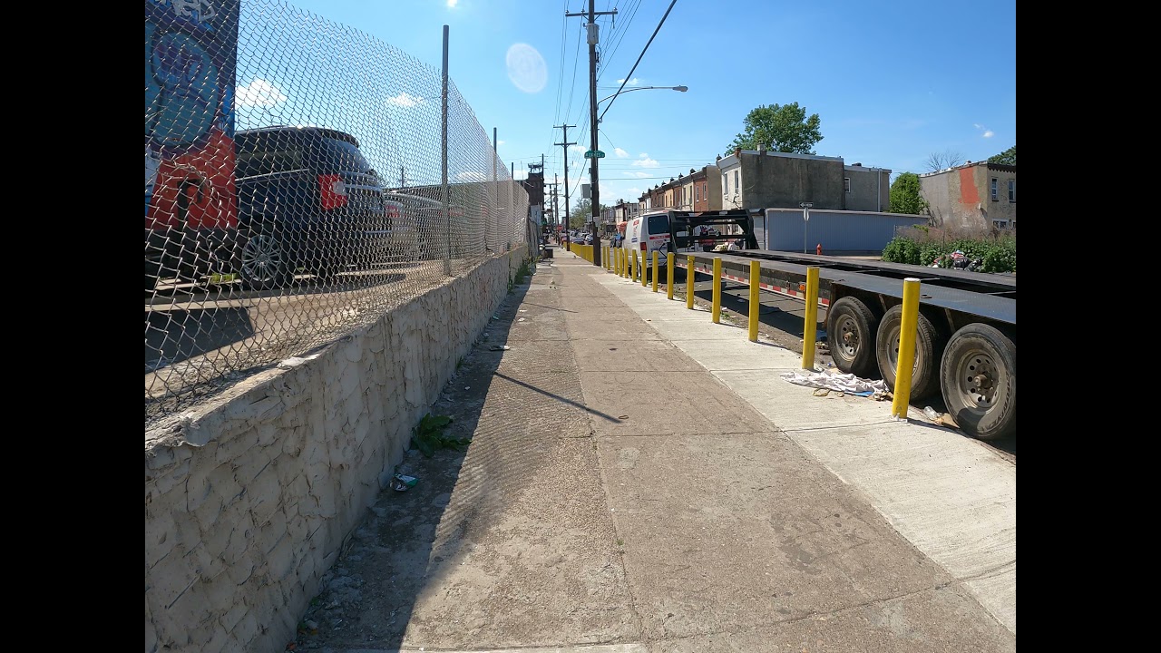 WALKING TOUR WHILE BUYING DRUGS IN KENSINGTON WALKING TOUR 9/15/21 (2)