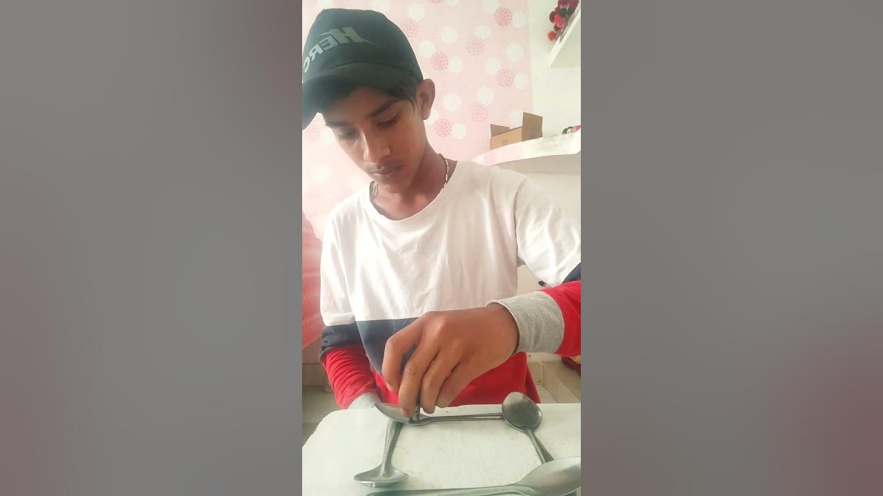 science spoon Battery and Coin experiment eady science experiment 