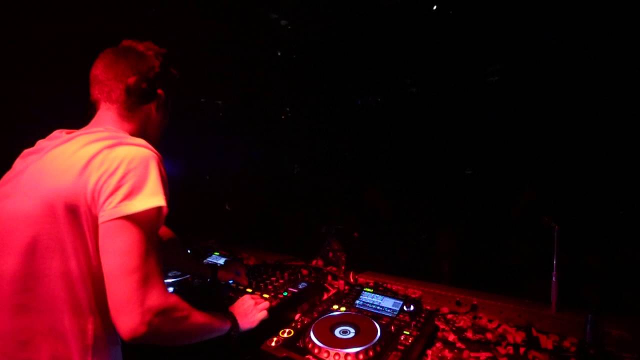 Chichou CLOSING FUSE Brussels for DEEP HOUSE BELGIUM 6h - 7h 22-01-2015_2