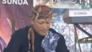 Belajar kacapi kawih kang sundayana-mang koko '' kasenian''