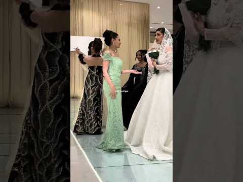 اكتشفي أجمل الفساتين لدى متجر فارا فساتين فساتين سهرة فساتين زفاف متجر فارا السعودية ترند اكتشفي أجمل الفساتين لدى متجر فارا فساتين فساتين سهرة فساتين زفاف متجر فارا السعودية ترند