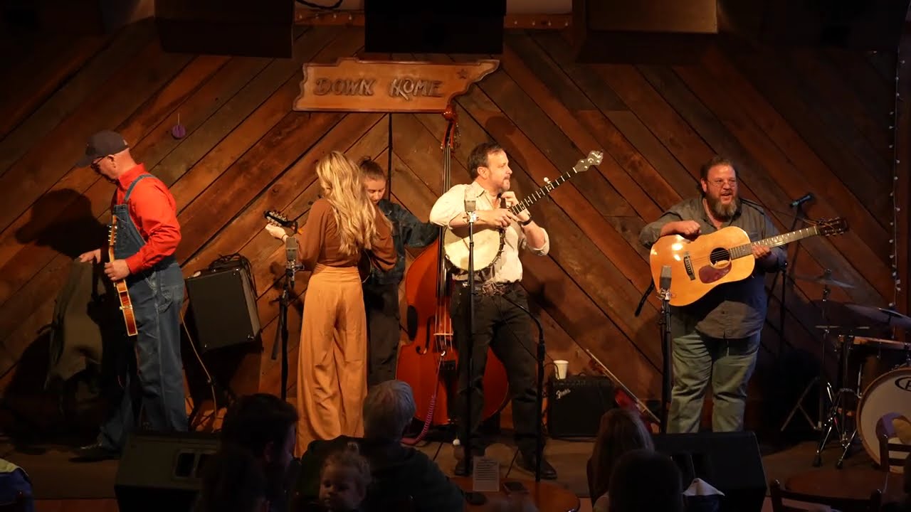 ETSU Old-Time band plays folk music from Ecuador