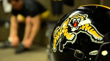 The Inside Story: 300-pound CFLer shatters dumb jock stereotype