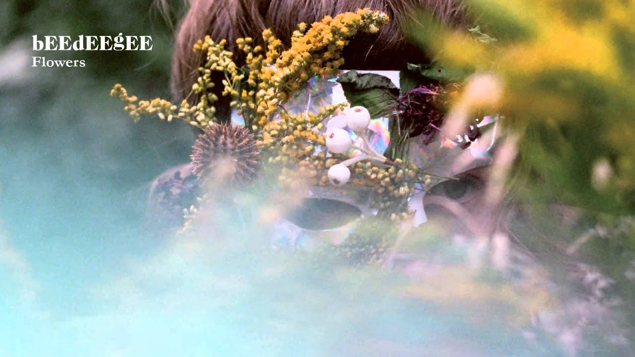 bEEdEEgEE - Flowers [edit] ft. Lovefoxxx (4AD) - YouTube