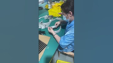 IDC connector for flat ribbon cable