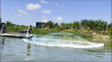 De schaarse en intensieve visserij zorgt voor een bestaan ​​rond het vlotdorp van de Tien-rivier ...