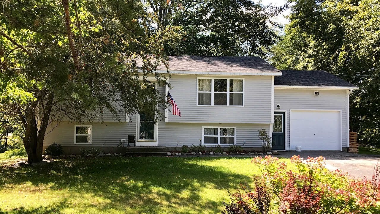 35 Woodside Drive, Kennebunk YouTube