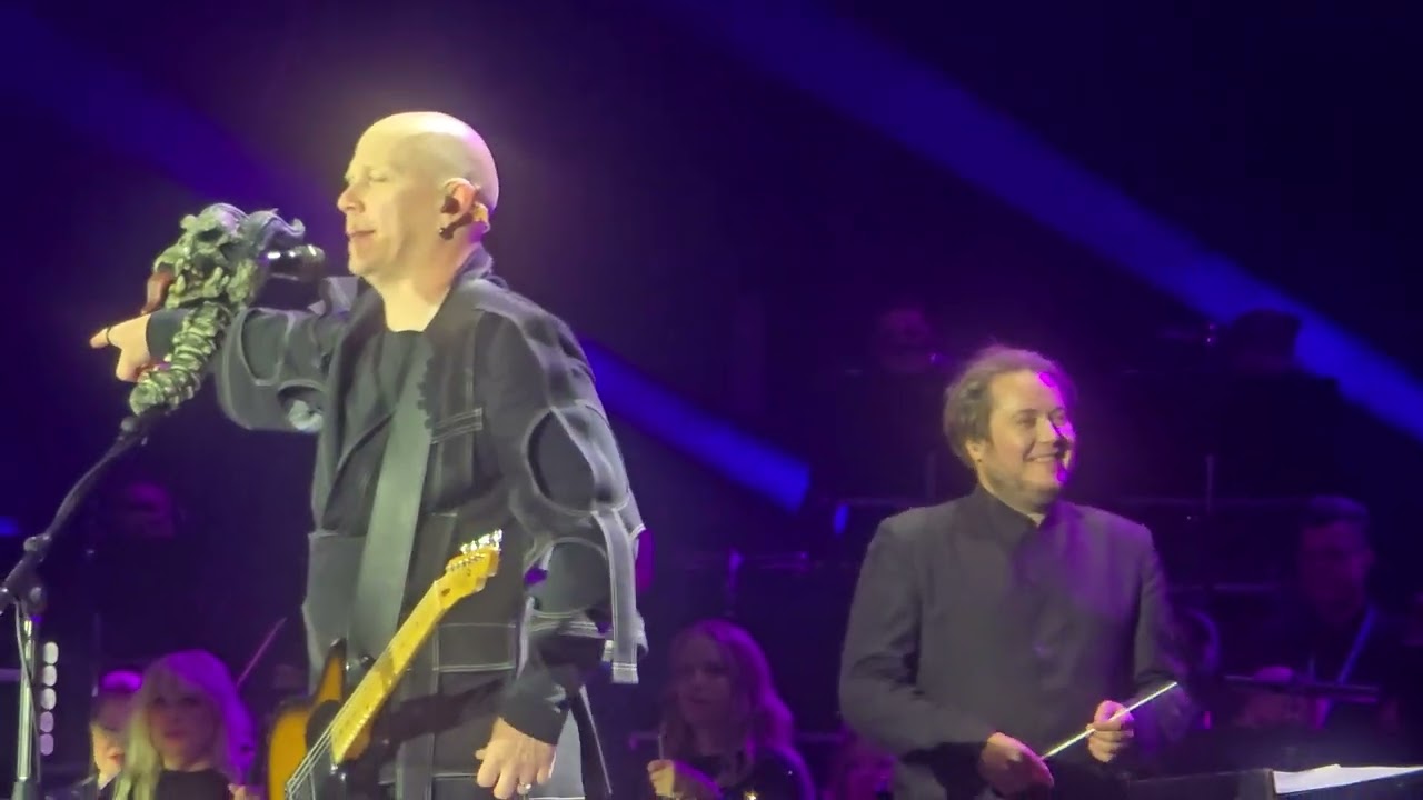 Apulanta & Sinfonia Lahti - Anna mulle piiskaa @ Ratinan Stadion, Tampere 23.8.2025 