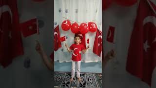 Minik Enesin 23 Nisan Sevinci