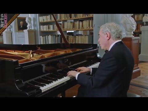 András Schiff - Bach Capriccio in B flat Major