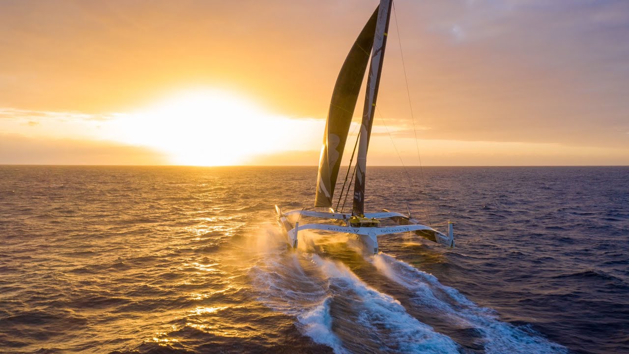 PremiÃ¨res images de drone au soleil couchant de MadÃ¨re / The first drone images at sunset in Madeira