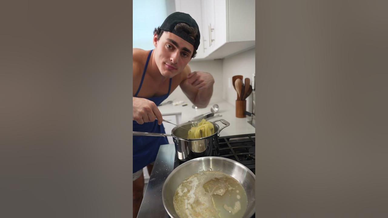 Fettuccini Alfredo W/ @NickDiGiovanni @itsQCP