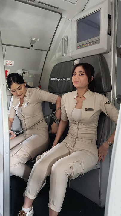 Pramugari Cantik Super Air Jet Duduk dan Memakai Sabuk Pengaman Dalam Pesawat 🙏🙏🥰🥰