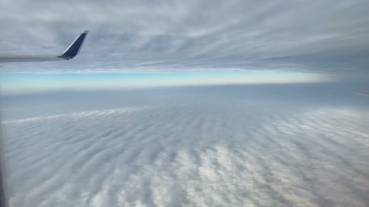 In-Flight Ambiance: 30-Minute Plane Window View and Relaxing Plane Soundscape (No Music)