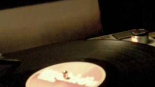 Issakidis-Drop It (1996 Illbient/trip hop)