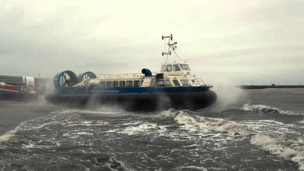 Hovercraft - Rough sea departure