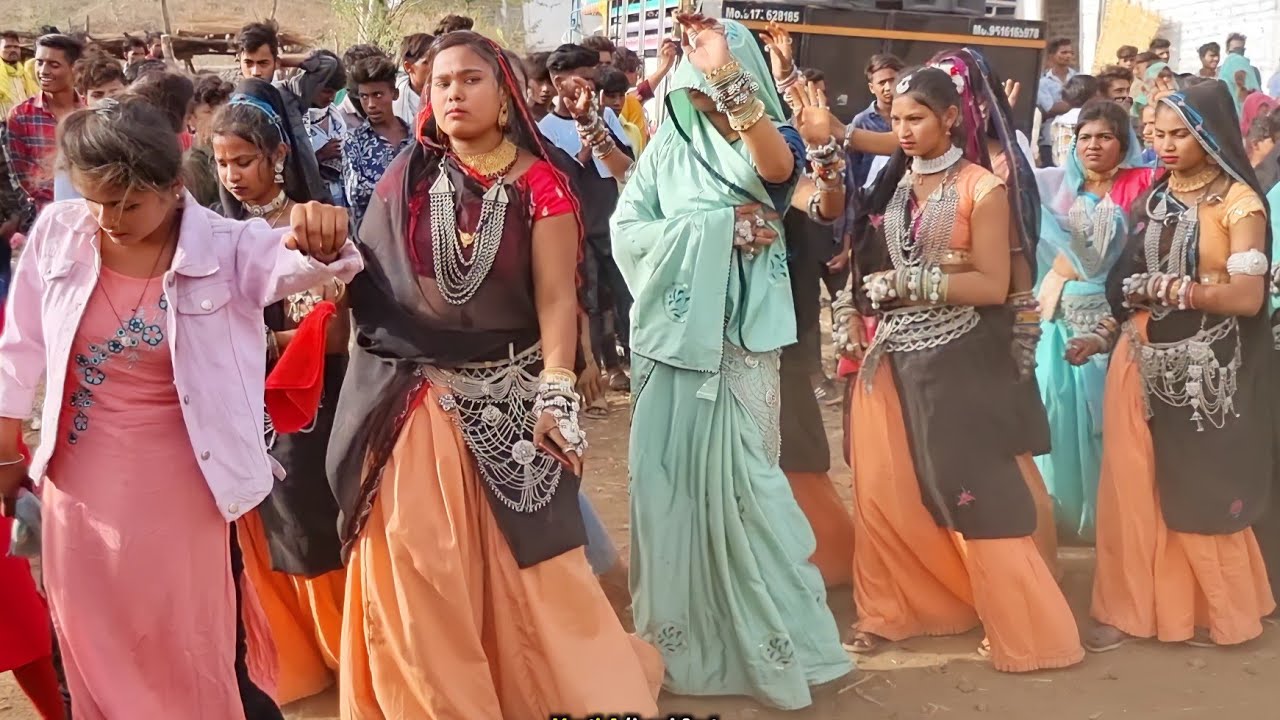 मैके आसी रिस लागी की कुँआ मा धकाय दव | अनिल पिप्लाज | तू ते कॉलेज भन्ने जाय | आदिवासी डांस वीडियो