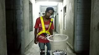 PEKERJA PROYEK DI SAAT DIA BOSEN DENGAN PEKERJAAN NYA