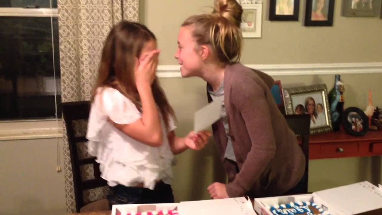 Baby announcement...Best reaction EVER!