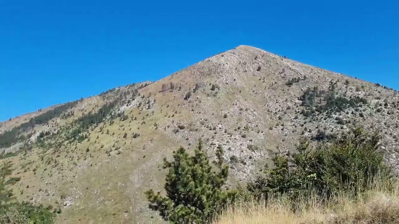 Rruga që të shpien në njërën ndër bjeshkët me të mira në Kosovë ⛰️