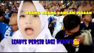 CEWEK CANTIK DI TRIBUN PERSIB BANDUNG