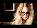 Luan Santana - Garotas Não Merecem Chorar (Clipe)