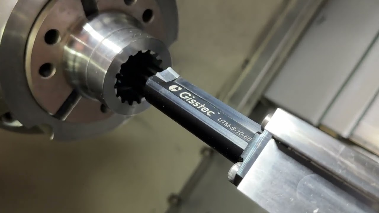 Verzahnung auf CNC-Drehmaschine Stossen