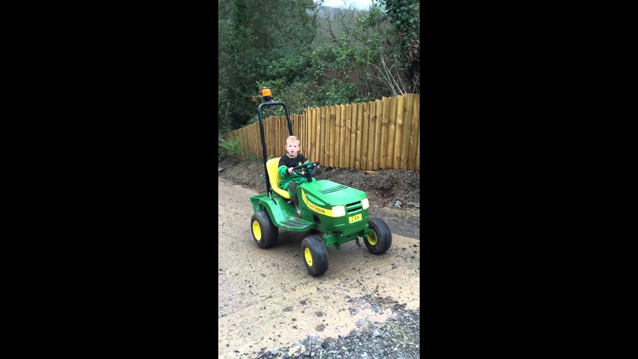 Lucky Boys Jd 2015 Xmas Kids Petrol Ride On John Deere Tractor Youtube